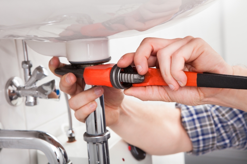 Emergency plumber attending a job in West Wickham